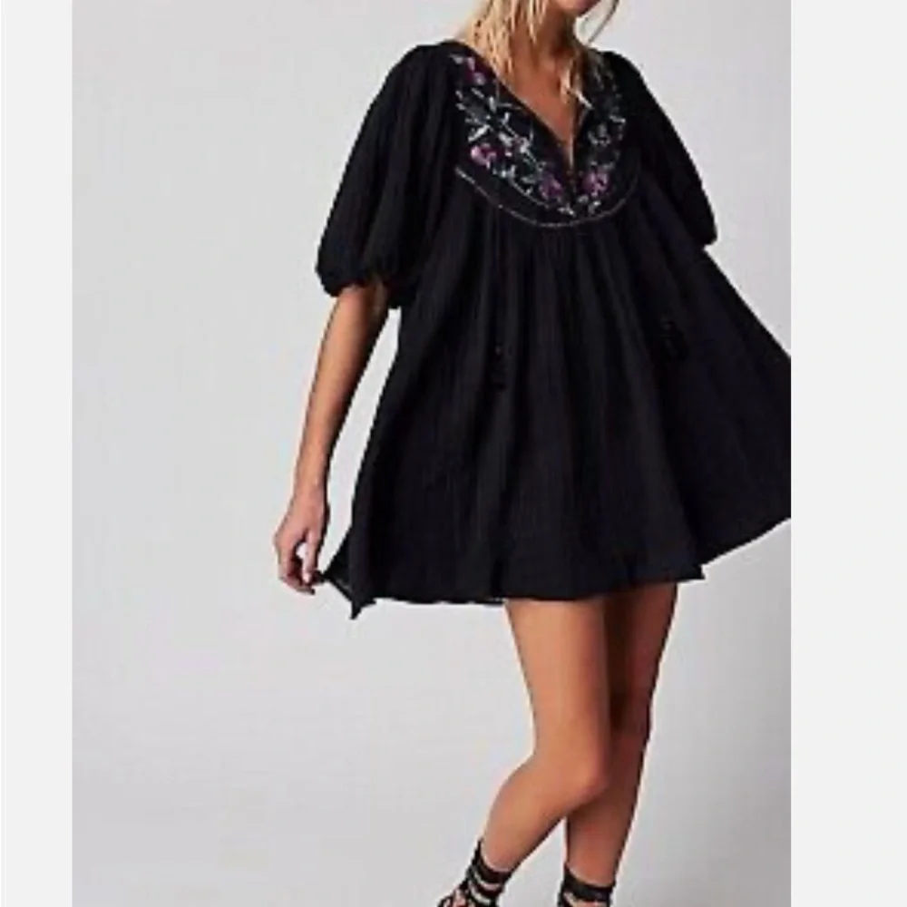 Gorgeous, Free People Rosa Linda embroidered mini dress❤️ - Picture 3 of 6